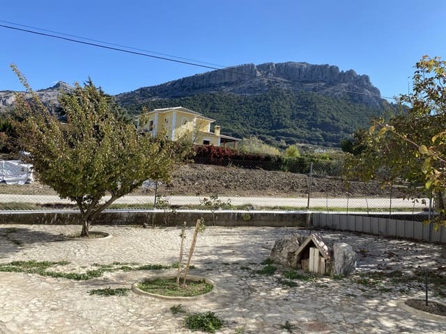 5 chambre Finca/Maison de Campagne à vendre à Villanueva del Trabuco avec garage - 179 000 € (Ref: 9674840)