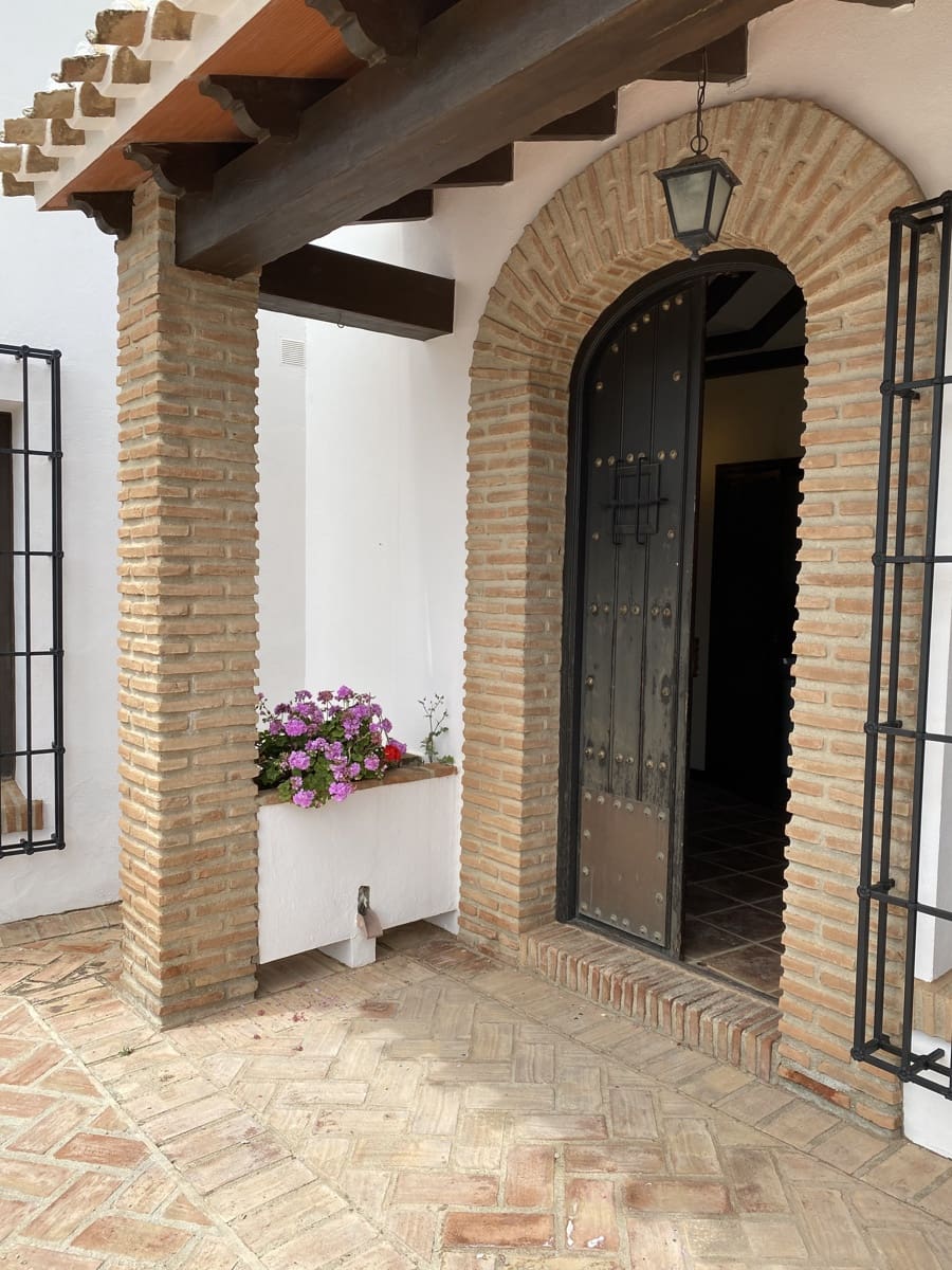 3 bedroom Finca/Country House for sale in Villanueva del Trabuco with pool garage - € 289,000 (Ref: 9674842)