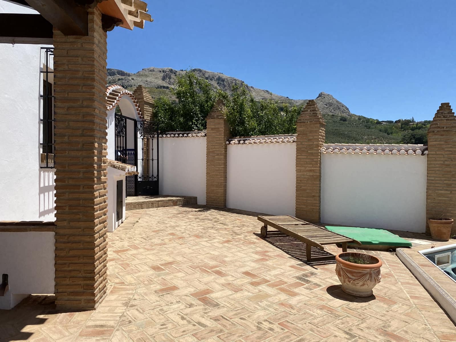 3 bedroom Finca/Country House for sale in Villanueva del Trabuco with pool garage - € 289,000 (Ref: 9674842)