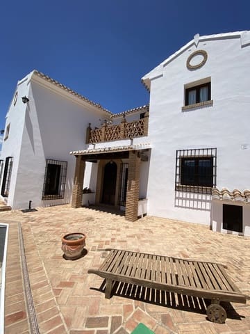 3 chambre Finca/Maison de Campagne à vendre à Villanueva del Trabuco avec piscine garage - 289 000 € (Ref: 9674842)
