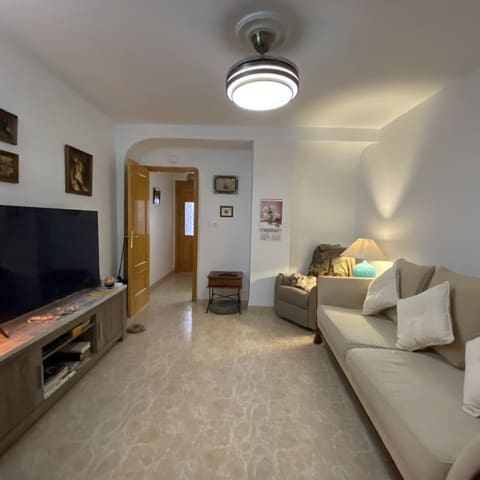 3 bedroom Townhouse for sale in Villanueva de Algaidas with garage - € 72,750 (Ref: 9674843)