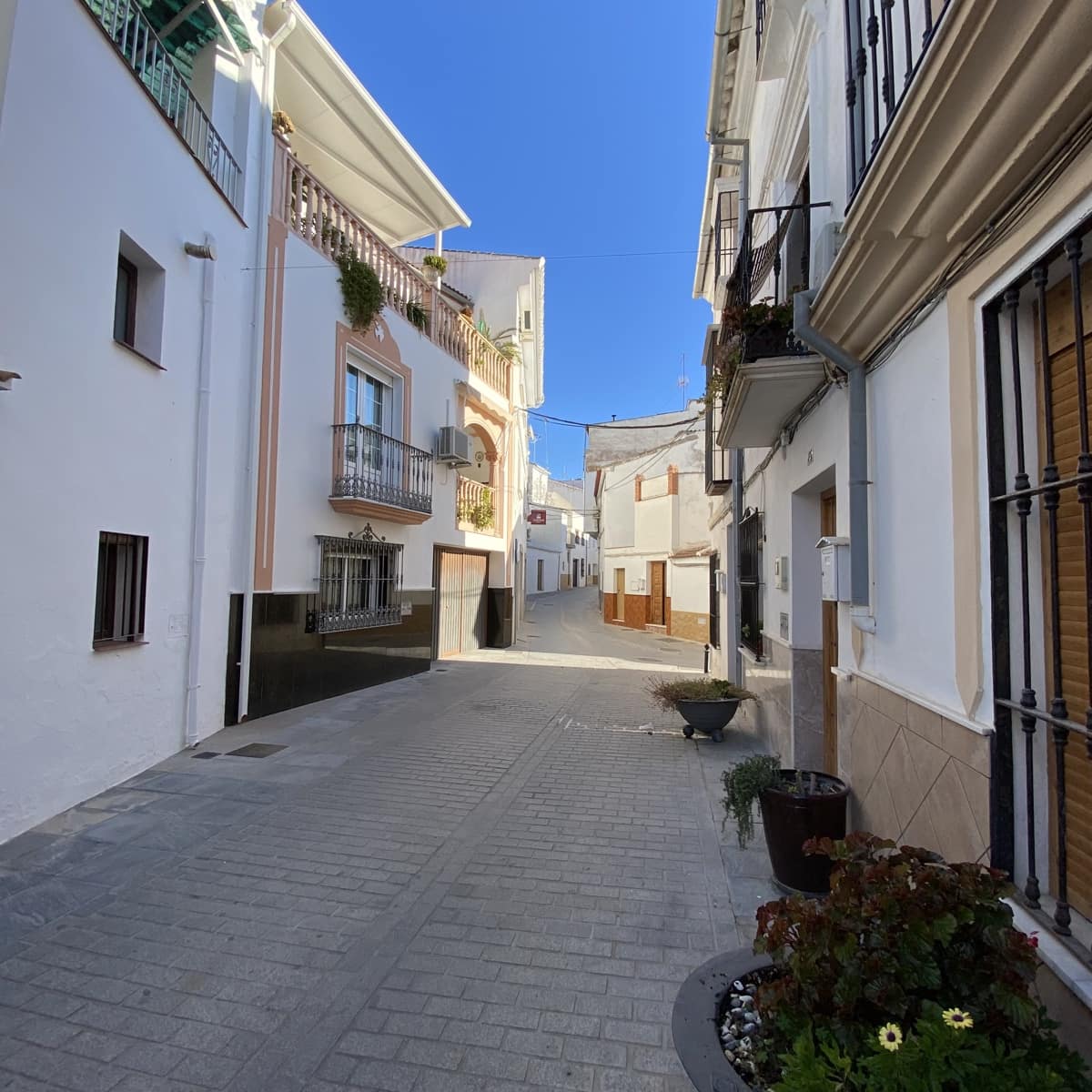 3 bedroom Townhouse for sale in Villanueva de Algaidas with garage - € 72,750 (Ref: 9674843)