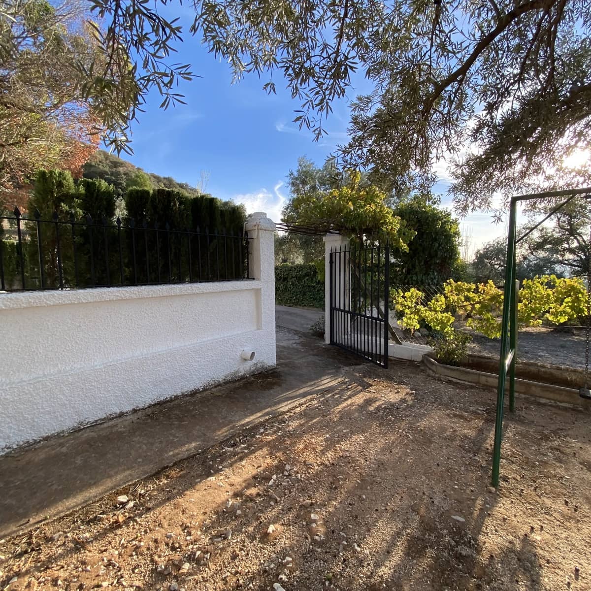 Finca/Casa Rural de 2 habitaciones en Villanueva del Trabuco en venta con piscina garaje - 349.000 € (Ref: 9674844)