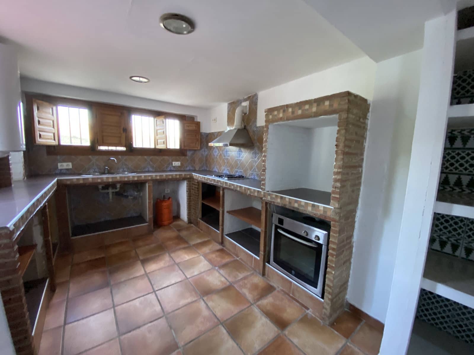 3 bedroom Finca/Country House for sale in La Calera (Villanueva Del Trabuco) with garage - € 123,995 (Ref: 9674845)