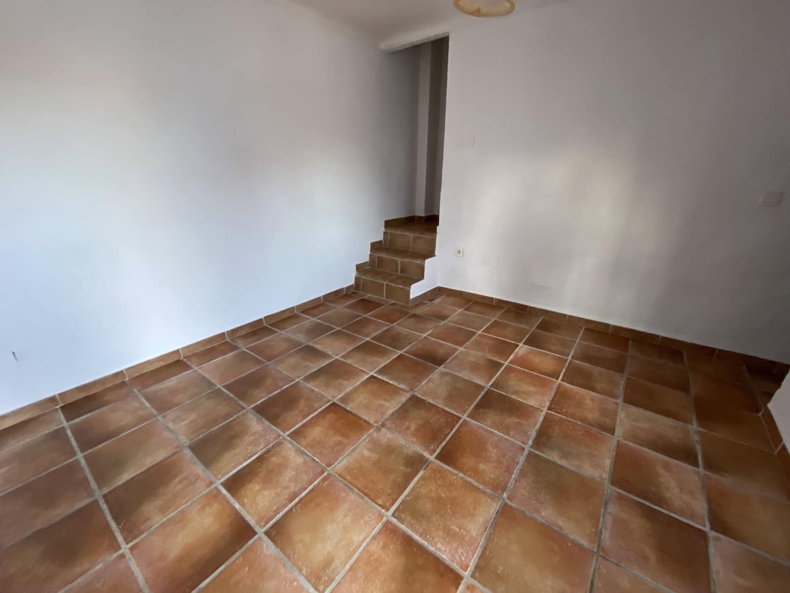 3 bedroom Finca/Country House for sale in La Calera (Villanueva Del Trabuco) with garage - € 123,995 (Ref: 9674845)