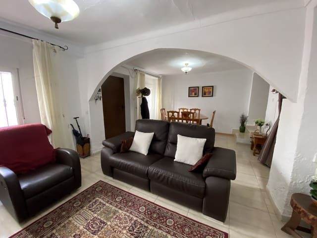 3 Zimmer Haus zu verkaufen in Villanueva del Trabuco mit Garage - 109.000 € (Ref: 9674847)