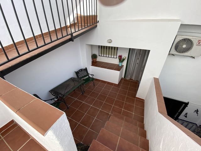 3 quarto Casa em Banda para venda em Villanueva del Trabuco com garagem - 109 000 € (Ref: 9674847)