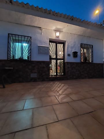 2 bedroom Townhouse for sale in Villanueva del Trabuco with garage - € 84,500 (Ref: 9674848)