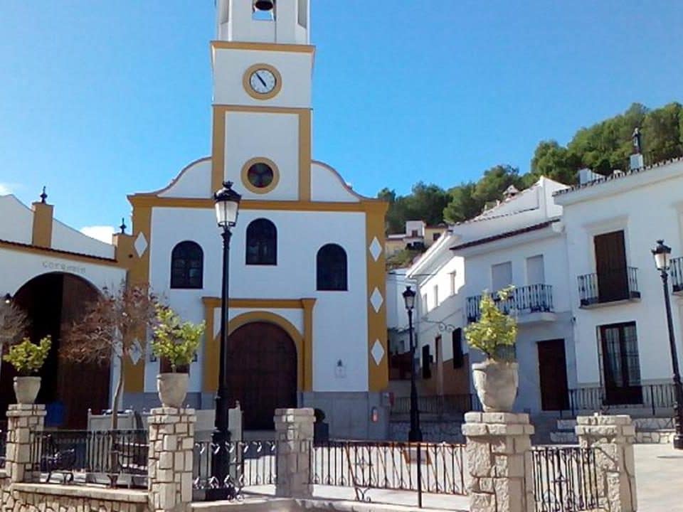 2 makuuhuone Omakotitalo myytävänä paikassa Villanueva del Trabuco mukana 
autotalli - 84 500 € (Ref: 9674848)