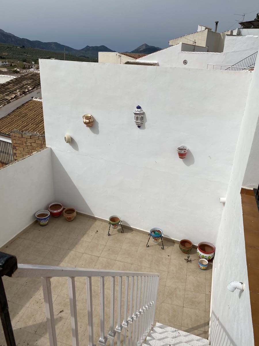 2 makuuhuone Omakotitalo myytävänä paikassa Villanueva del Trabuco mukana 
autotalli - 84 500 € (Ref: 9674848)