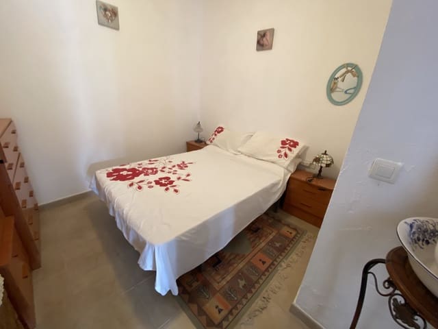 2 bedroom Townhouse for sale in Villanueva del Trabuco with garage - € 84,500 (Ref: 9674848)