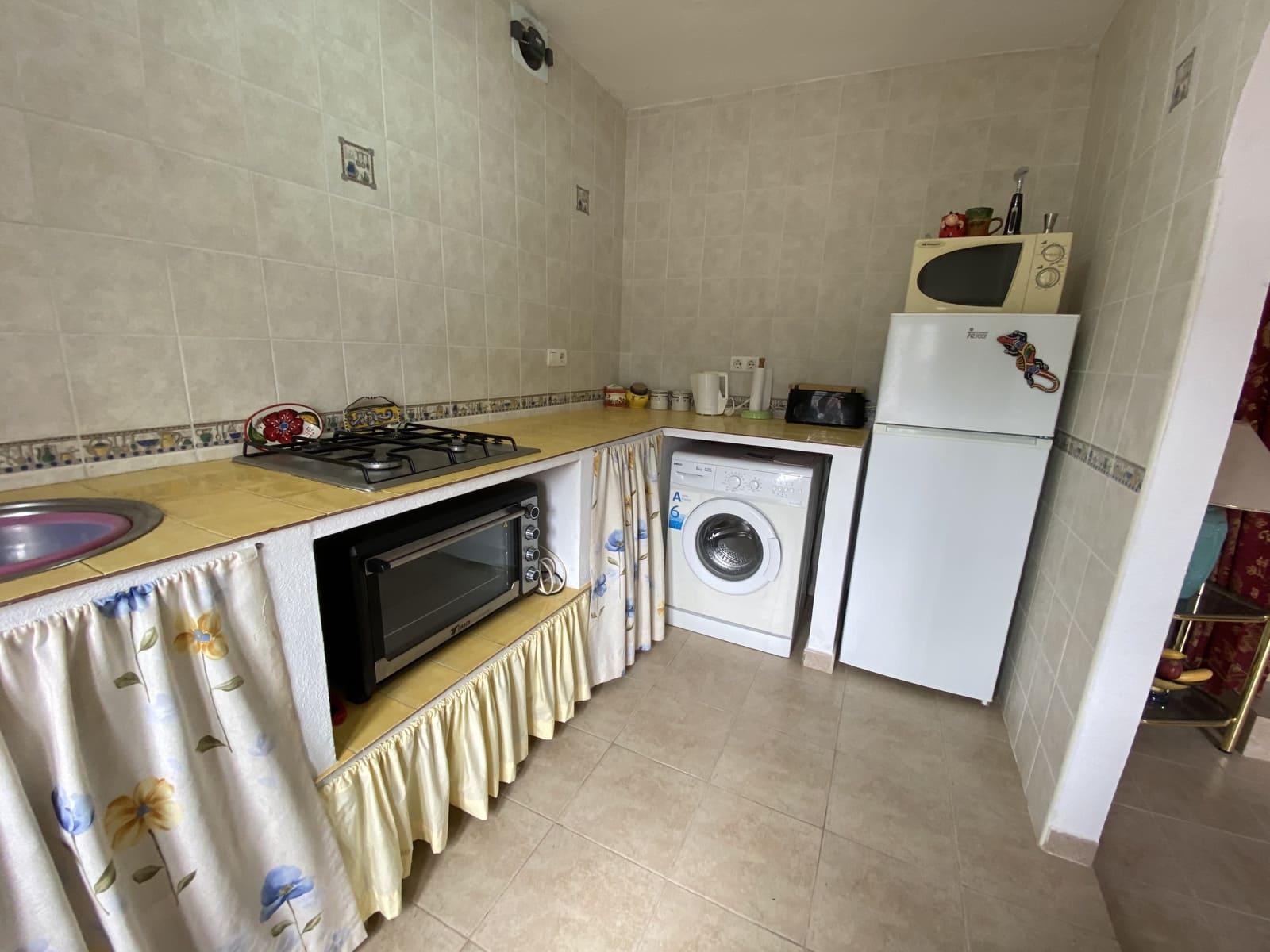 2 makuuhuone Omakotitalo myytävänä paikassa Villanueva del Trabuco mukana 
autotalli - 84 500 € (Ref: 9674848)