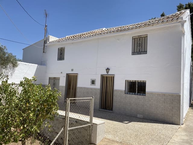 4 slaapkamer Finca/Landhuis te koop in Villanueva del Trabuco met garage - € 123.000 (Ref: 9674849)