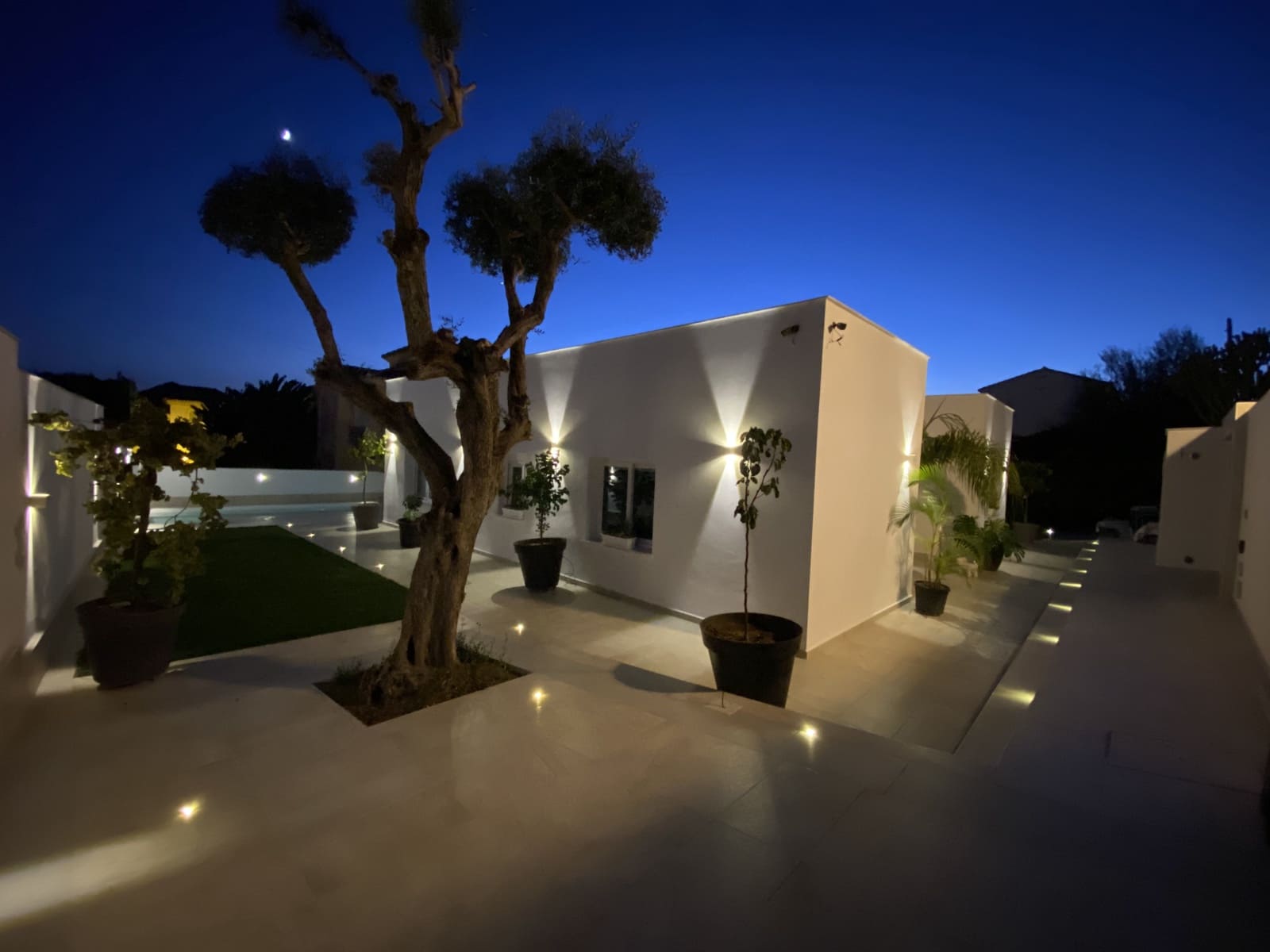 3 sypialnia Willa na sprzedaż w Marbella z basenem garażem - 999 950 € (Ref: 9674851)