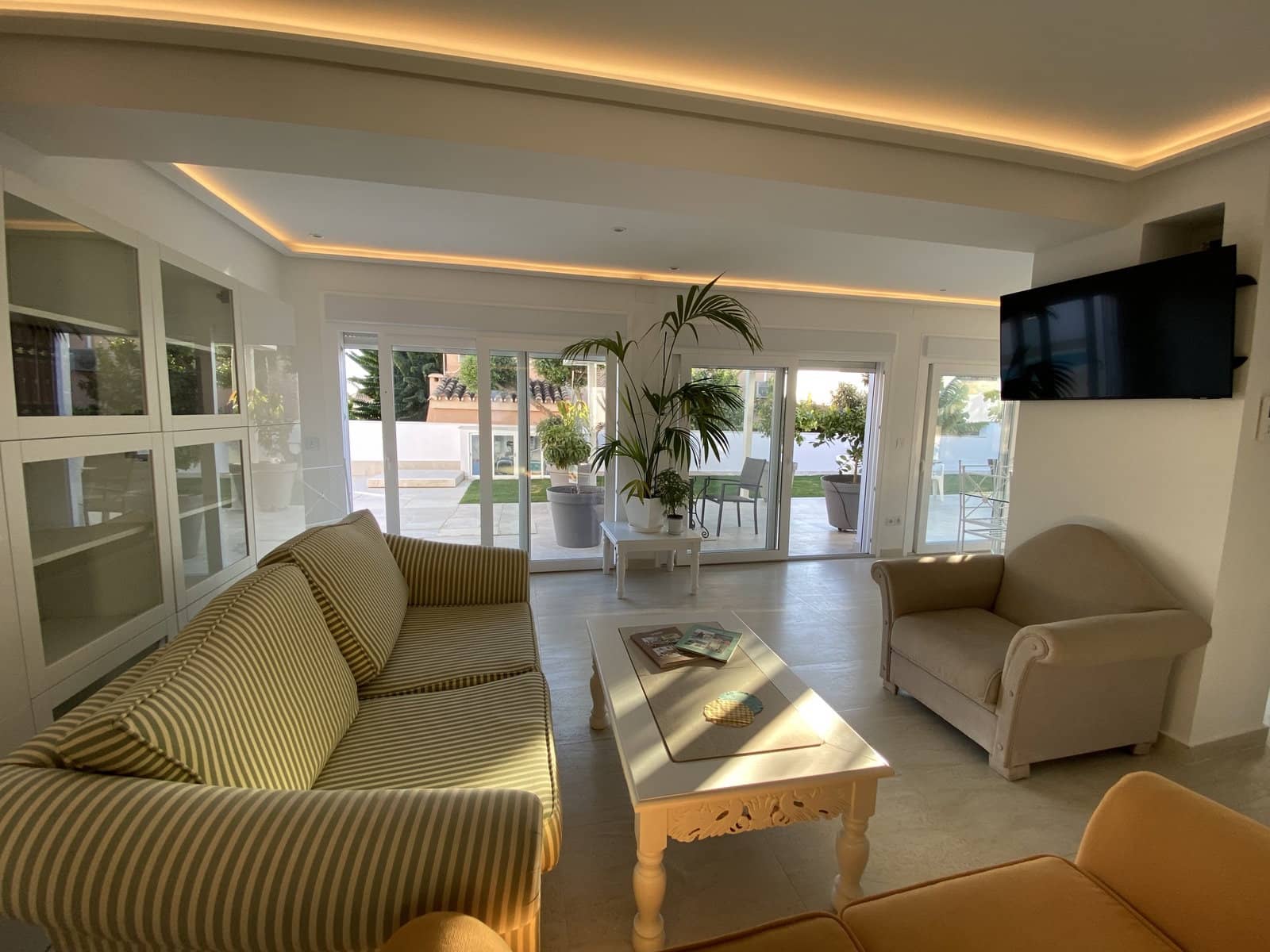 3 chambre Villa/Maison à vendre à Marbella avec piscine garage - 999 950 € (Ref: 9674851)