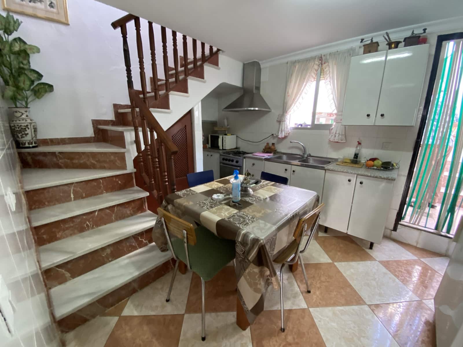 3 makuuhuone Omakotitalo myytävänä paikassa Villanueva del Trabuco mukana 
autotalli - 94 750 € (Ref: 9674852)