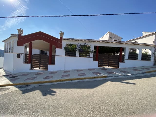 3 soveværelse Villa til salg i Villanueva de Algaidas med garage - € 189.995 (Ref: 9674853)