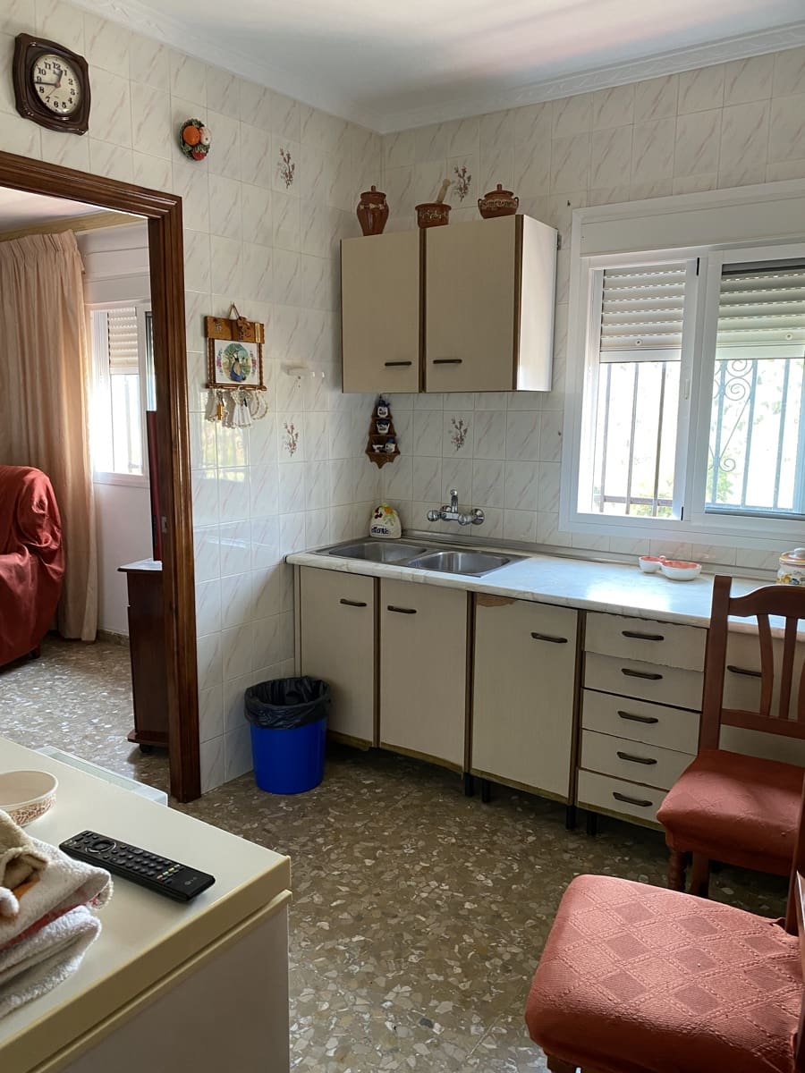 4 soveværelse Finca/Landehus til salg i Villanueva de Algaidas med garage - € 89.995 (Ref: 9674854)