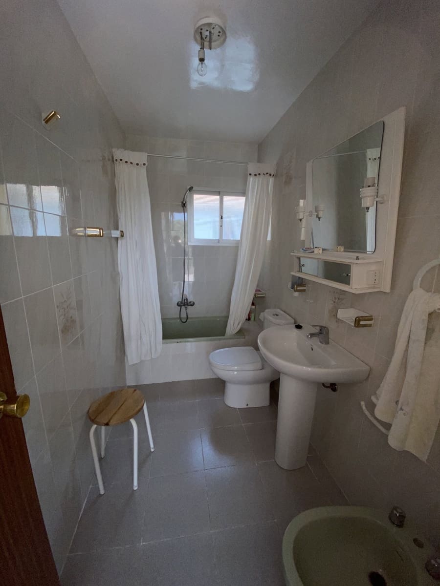 4 sypialnia Finka/Dom wiejski na sprzedaż w Villanueva de Algaidas z garażem - 89 995 € (Ref: 9674854)