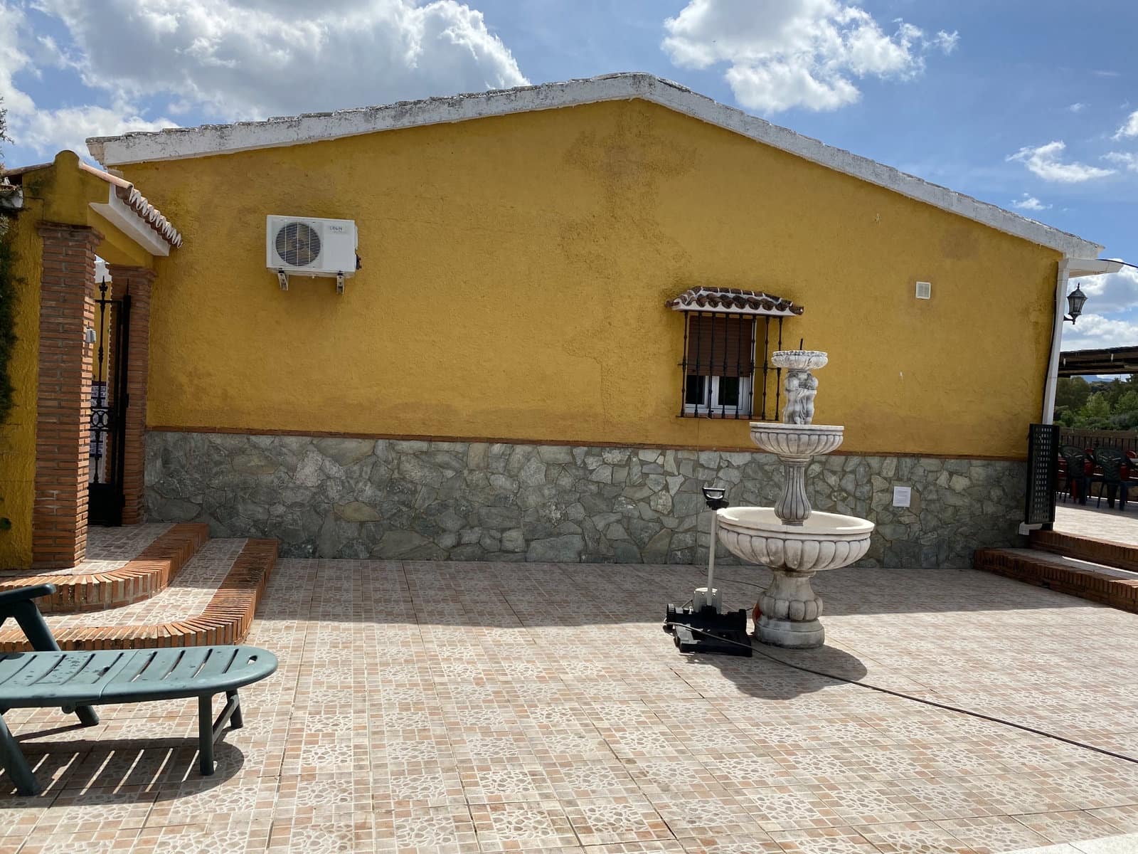 Finca/Casa Rural de 3 habitaciones en Villanueva de Tapia en venta con piscina garaje - 184.750 € (Ref: 9674855)