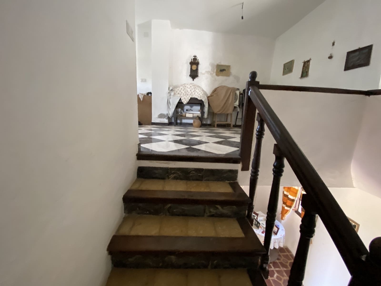 6 bedroom Finca/Country House for sale in Villanueva del Rosario with garage - € 299,000 (Ref: 9674856)