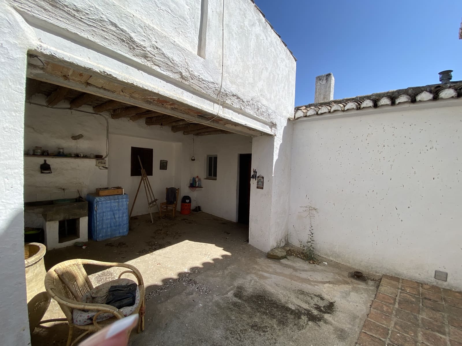 6 bedroom Finca/Country House for sale in Villanueva del Rosario with garage - € 299,000 (Ref: 9674856)