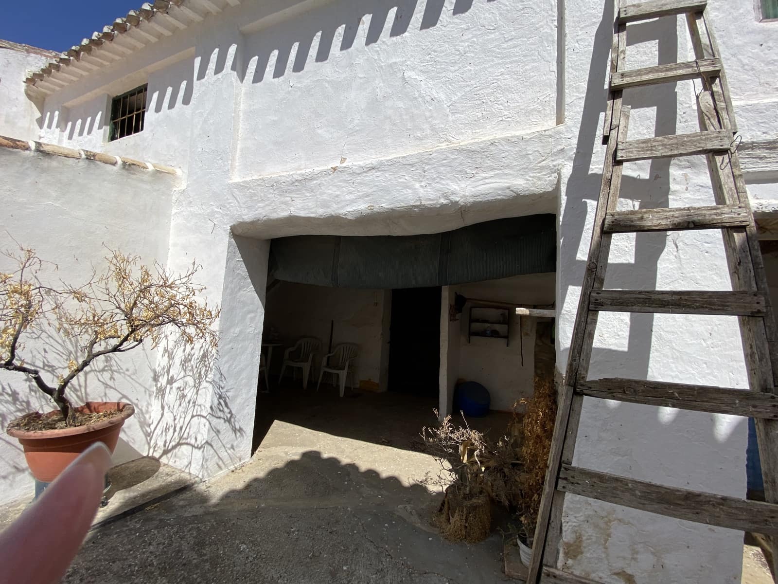 6 bedroom Finca/Country House for sale in Villanueva del Rosario with garage - € 299,000 (Ref: 9674856)