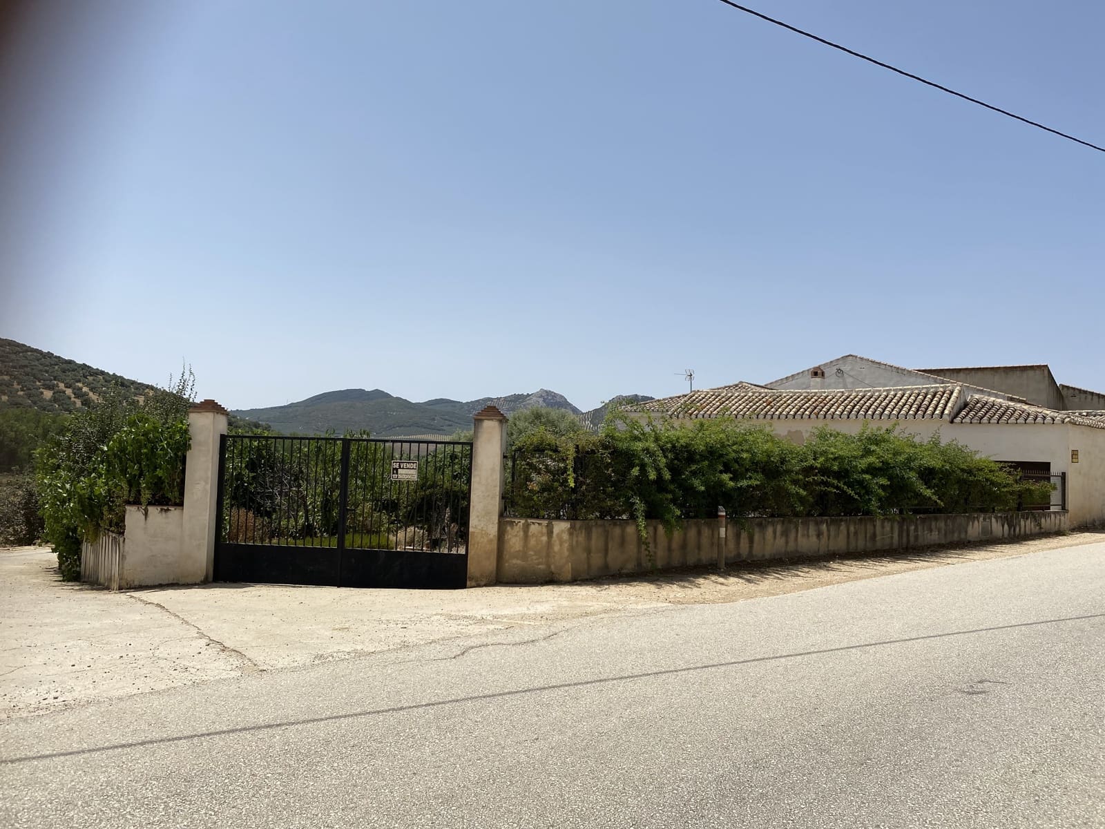 6 bedroom Finca/Country House for sale in Villanueva del Rosario with garage - € 299,000 (Ref: 9674856)