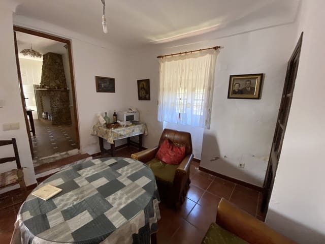 6 slaapkamer Finca/Landhuis te koop in Villanueva del Rosario met garage - € 299.000 (Ref: 9674856)