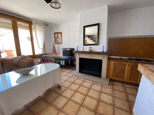 3 chambre Maison de Ville à vendre à Villanueva de Tapia avec piscine garage - 185 000 € (Ref: 9674858)