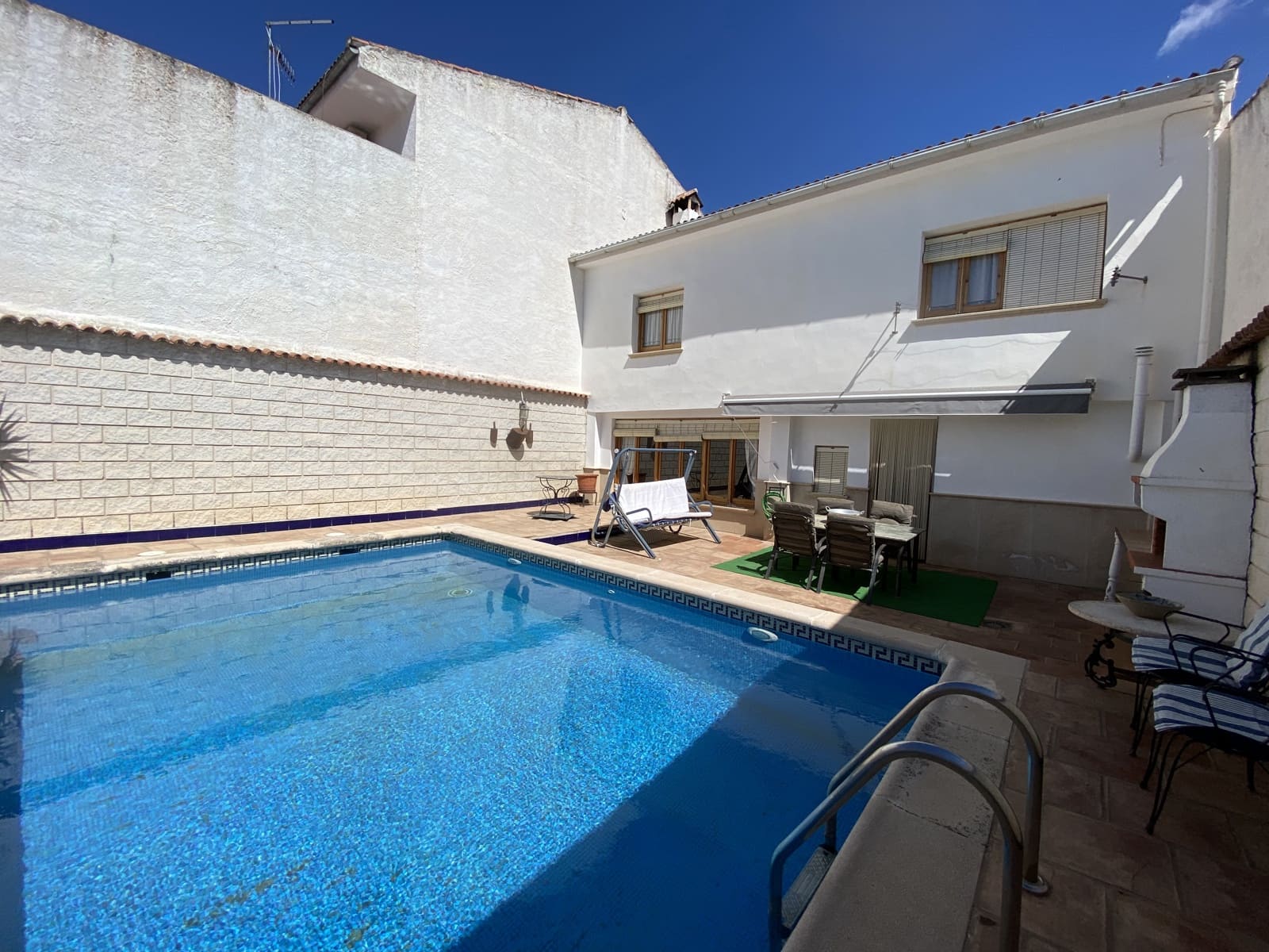 3 quarto Casa em Banda para venda em Villanueva de Tapia com piscina garagem - 185 000 € (Ref: 9674858)