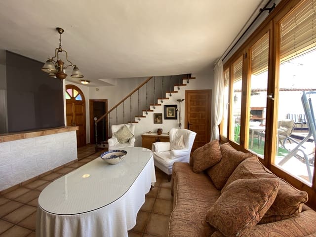 3 chambre Maison de Ville à vendre à Villanueva de Tapia avec piscine garage - 185 000 € (Ref: 9674858)