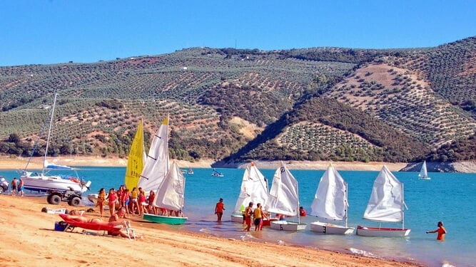 3 quarto Casa em Banda para venda em Villanueva de Tapia com piscina garagem - 185 000 € (Ref: 9674858)