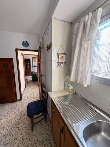 3 bedroom Finca/Country House for sale in Villanueva de Algaidas with pool - € 65,000 (Ref: 9707499)