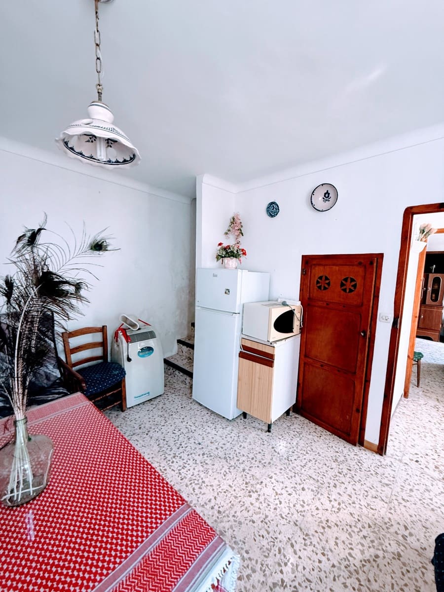 4 slaapkamer Finca/Landhuis te koop in Villanueva de Algaidas - € 64.000 (Ref: 9707499)
