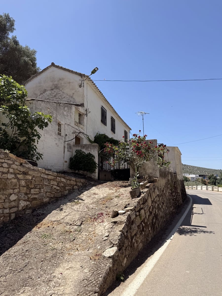 4 slaapkamer Finca/Landhuis te koop in Villanueva de Algaidas - € 64.000 (Ref: 9707499)