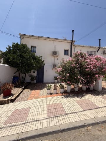 2 quarto Quinta/Casa Rural para venda em Villanueva de Algaidas com piscina garagem - 89 995 € (Ref: 9915044)