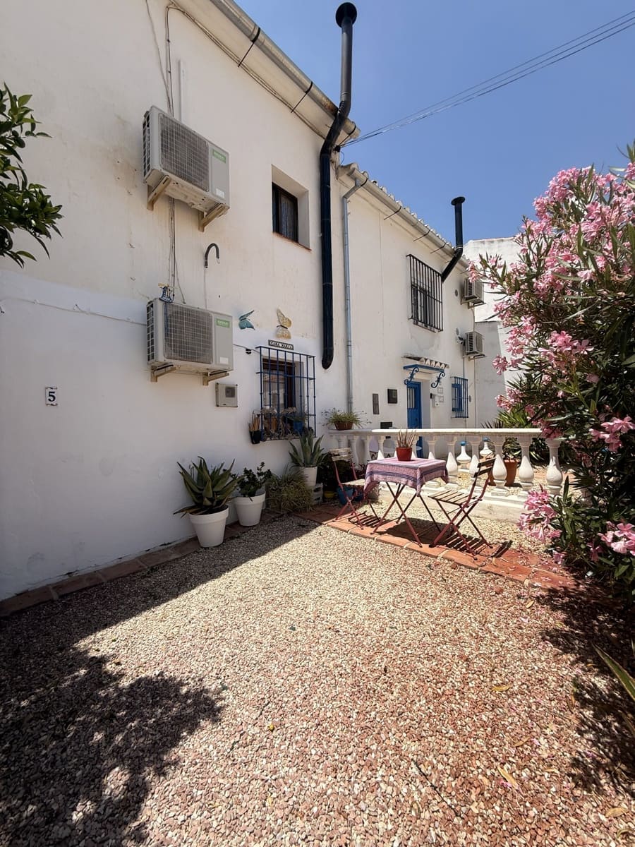 2 bedroom Finca/Country House for sale in Villanueva de Algaidas with pool garage - € 89,995 (Ref: 9915044)