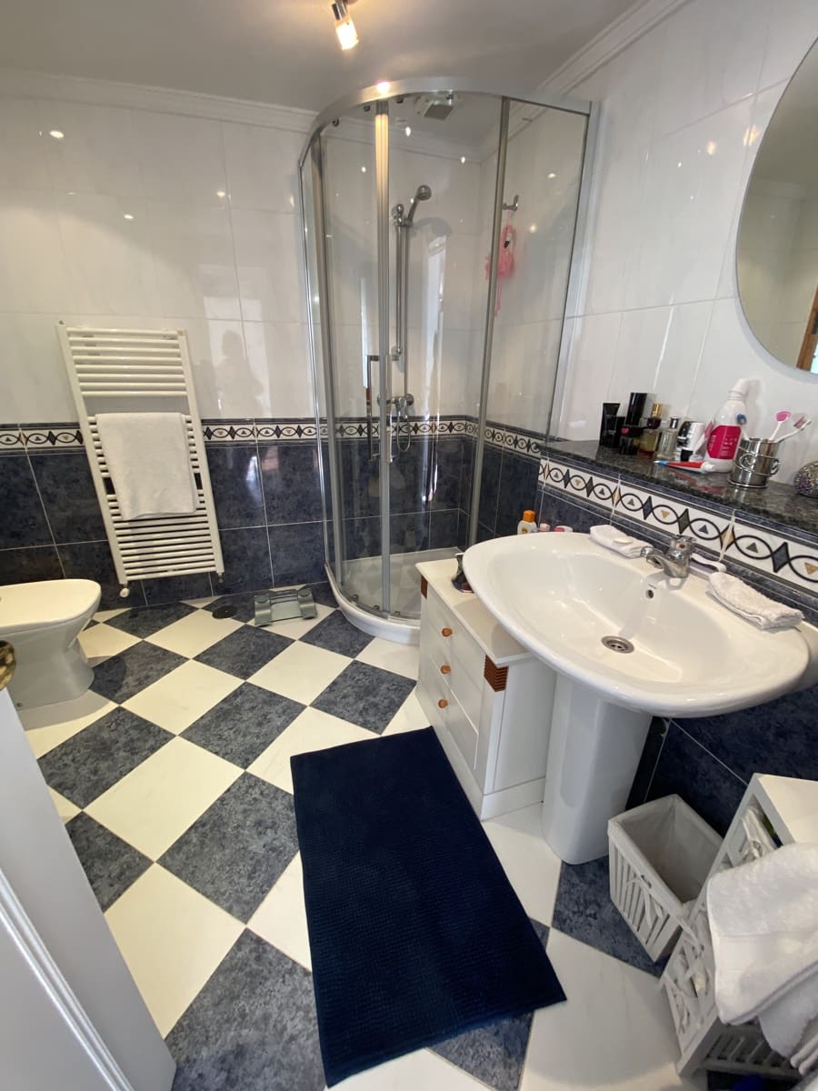 5 slaapkamer Villa te koop in Villanueva del Trabuco met zwembad garage - € 390.000 (Ref: 9955643)