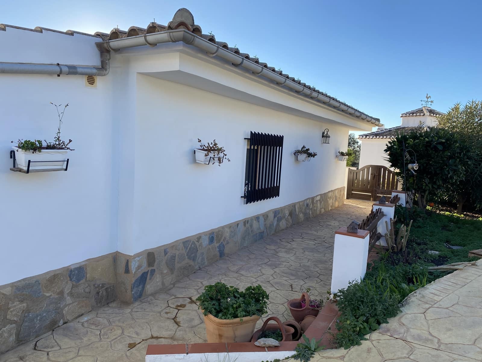 5 slaapkamer Villa te koop in Villanueva del Trabuco met zwembad garage - € 390.000 (Ref: 9955643)