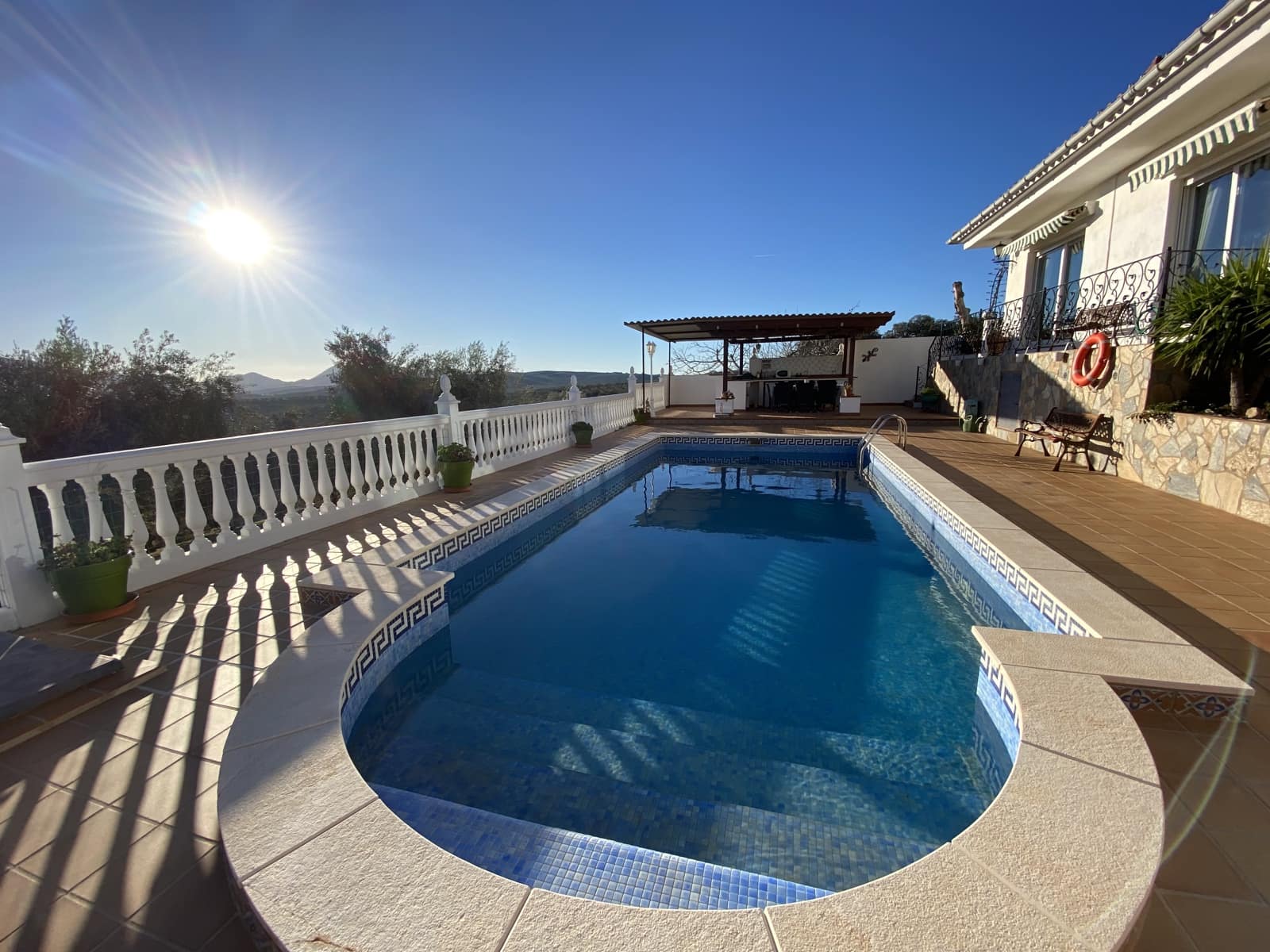 5 slaapkamer Villa te koop in Villanueva del Trabuco met zwembad garage - € 390.000 (Ref: 9955643)