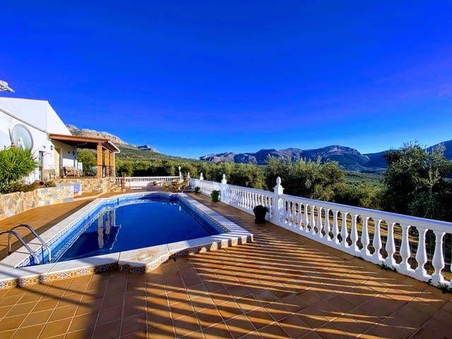 5 sovrum Villa till salu i Villanueva del Trabuco med pool garage - 390 000 € (Ref: 9955643)