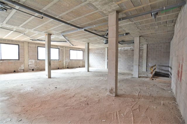 Commercial for sale in Arona - € 148,000 (Ref: 5247646)