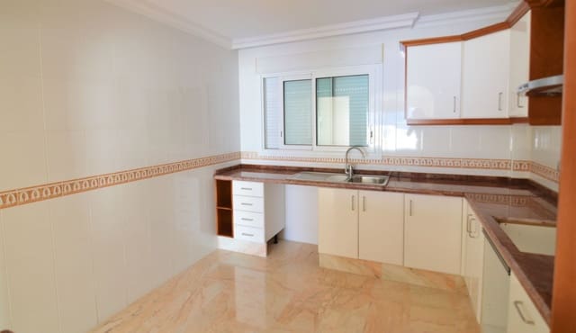 Apartamento de 3 habitaciones en Los Gigantes, Santiago del Teide en venta con piscina garaje - 545.000 € (Ref: 5248373)