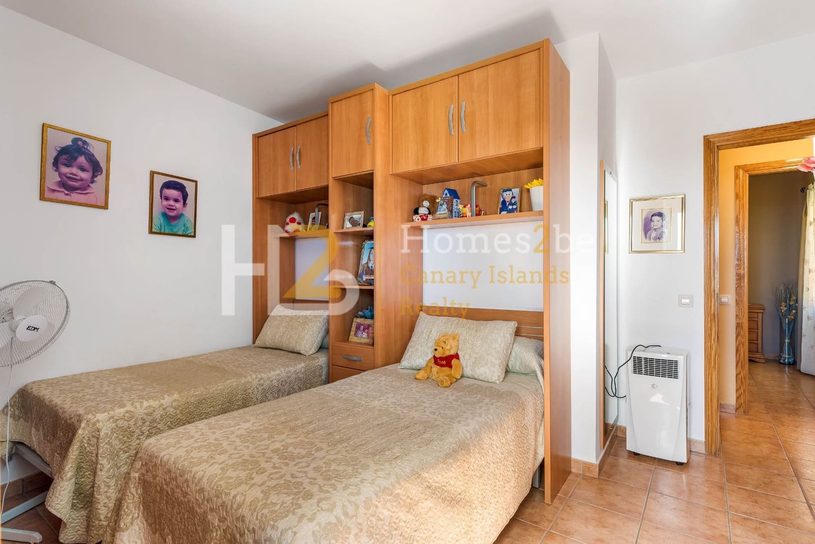 Commercial for sale in Arona with garage - € 1,250,000 (Ref: 7310650)