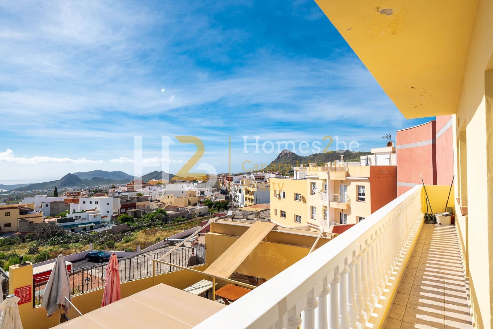 Commercial for sale in Arona with garage - € 1,250,000 (Ref: 7310650)