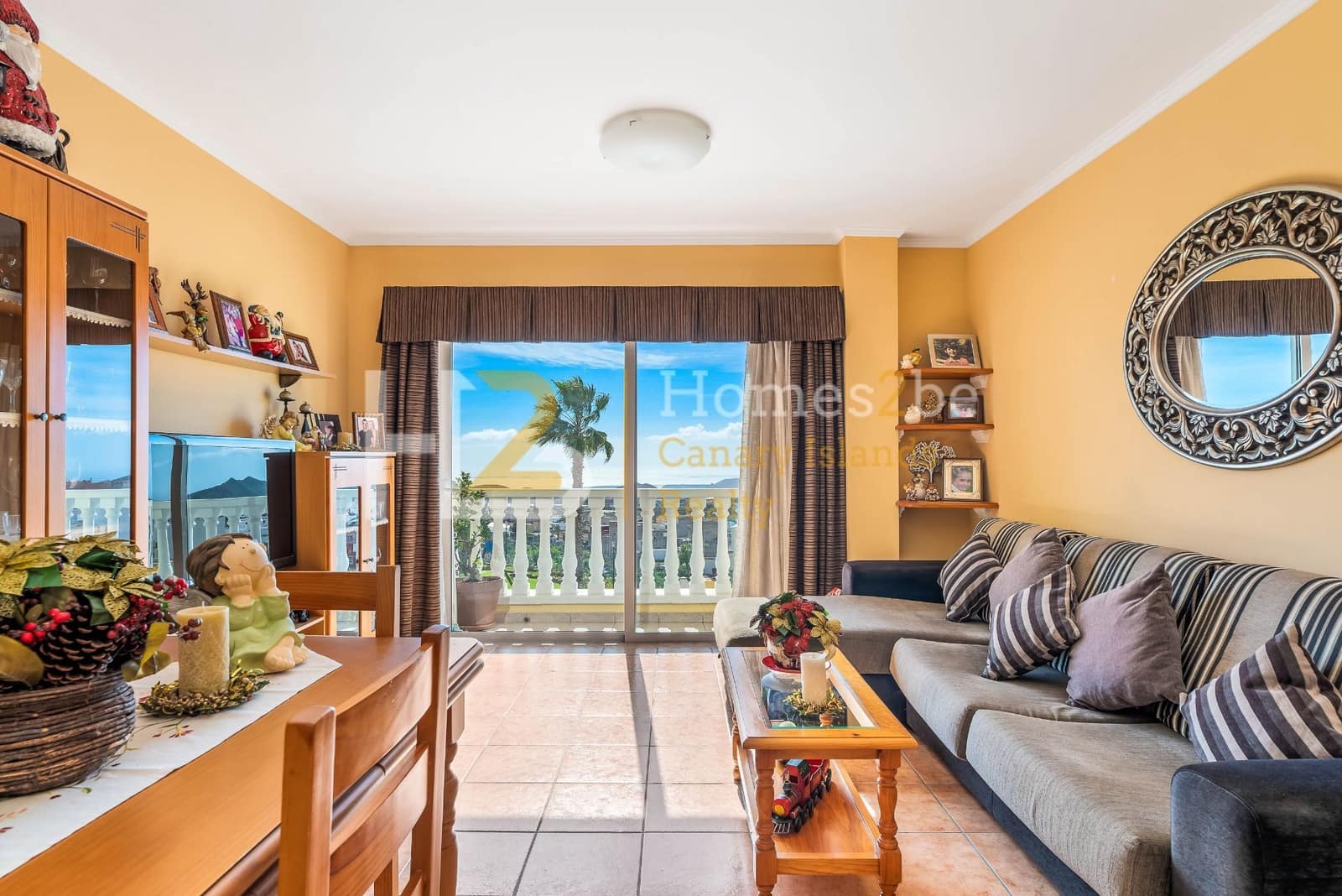 Commercial for sale in Arona with garage - € 1,250,000 (Ref: 7310650)