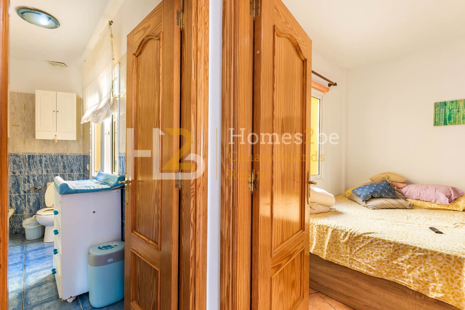 Commercial for sale in Arona with garage - € 1,250,000 (Ref: 7310650)