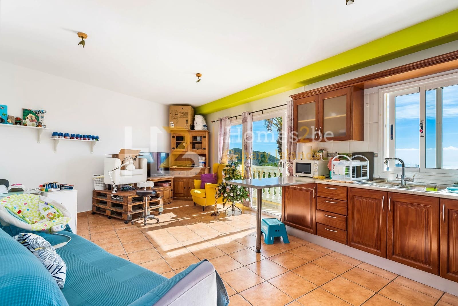 Commercial for sale in Arona with garage - € 1,250,000 (Ref: 7310650)