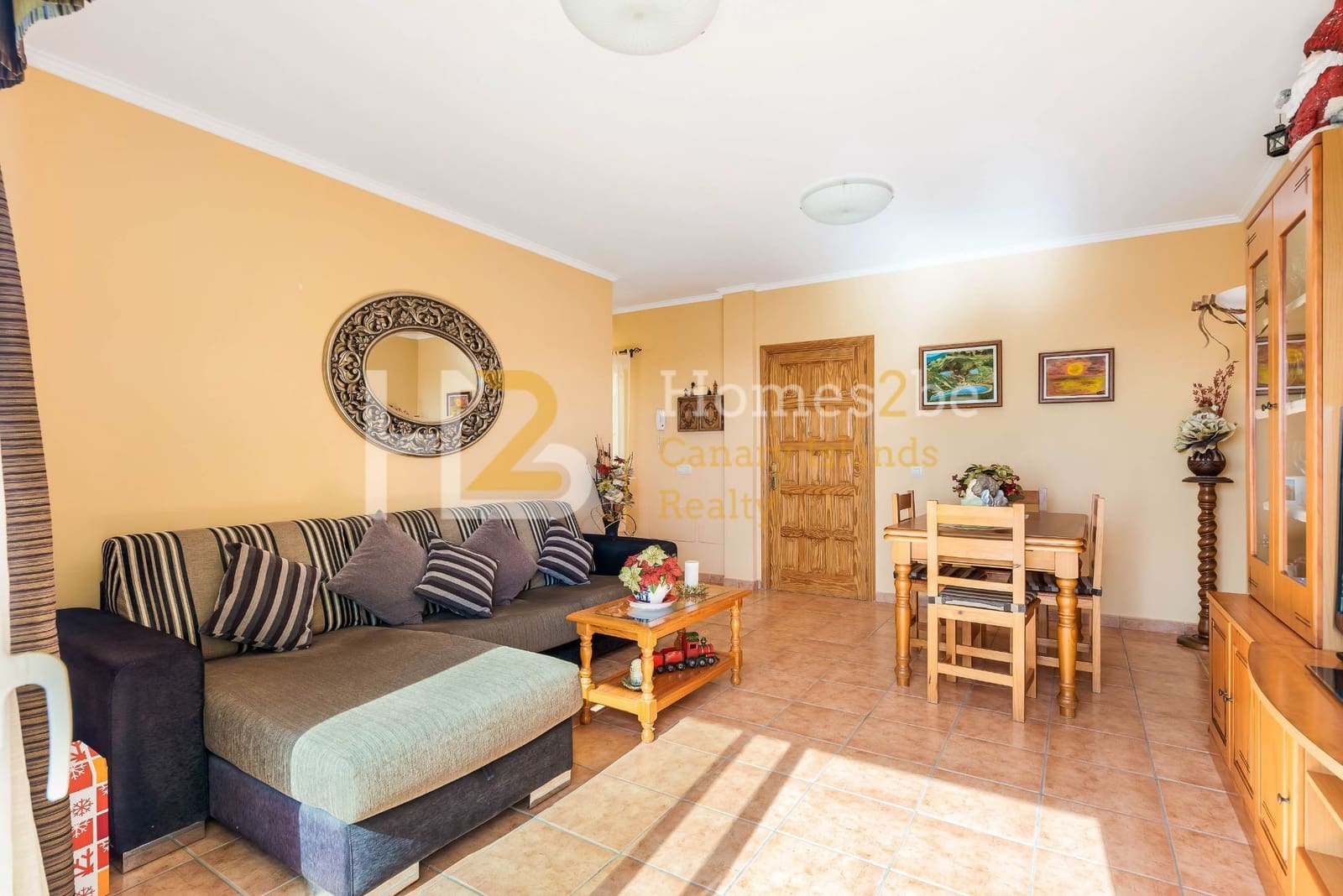 Commercial for sale in Arona with garage - € 1,250,000 (Ref: 7310650)